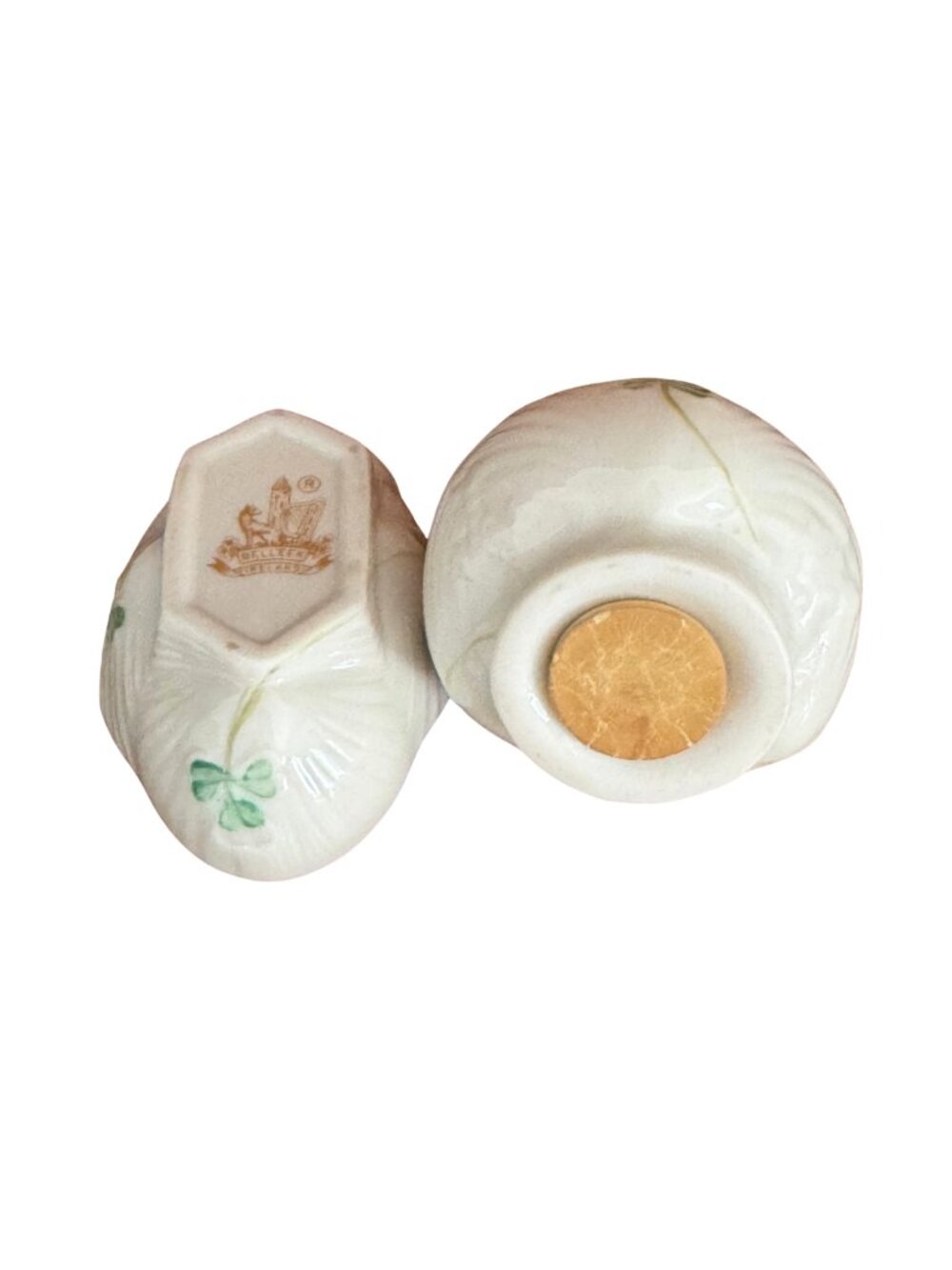 Belleek Ireland Shamrock Salt & Pepper Shaker Set with Stopper - Picture 10 of 10